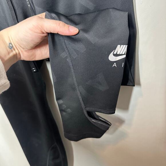 Nike Air 7/8 High Waist Running Tights in Black - Picture 5 of 8